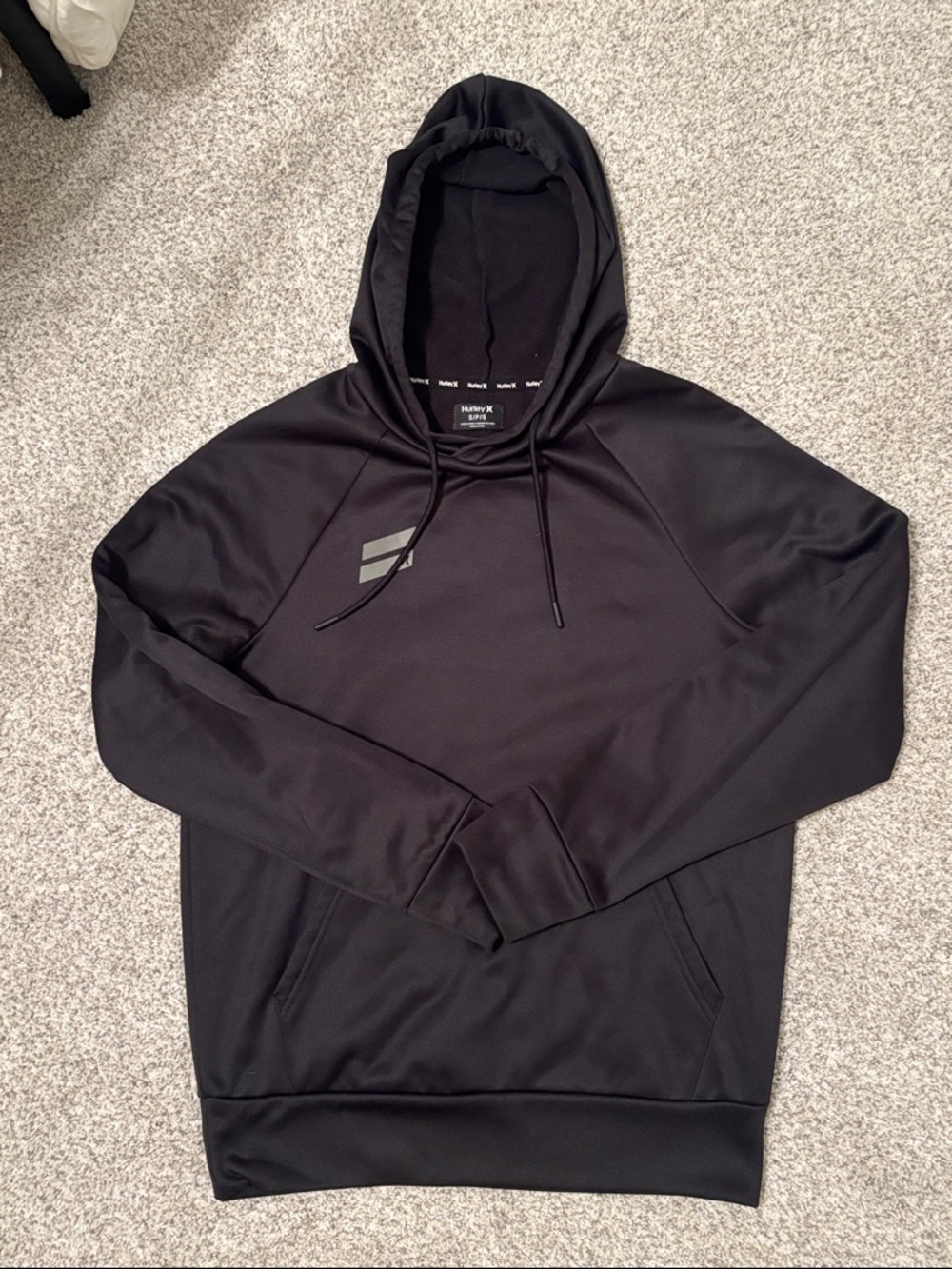 Under Armour Black Men's Pullover Hoodie with Subtle Logo